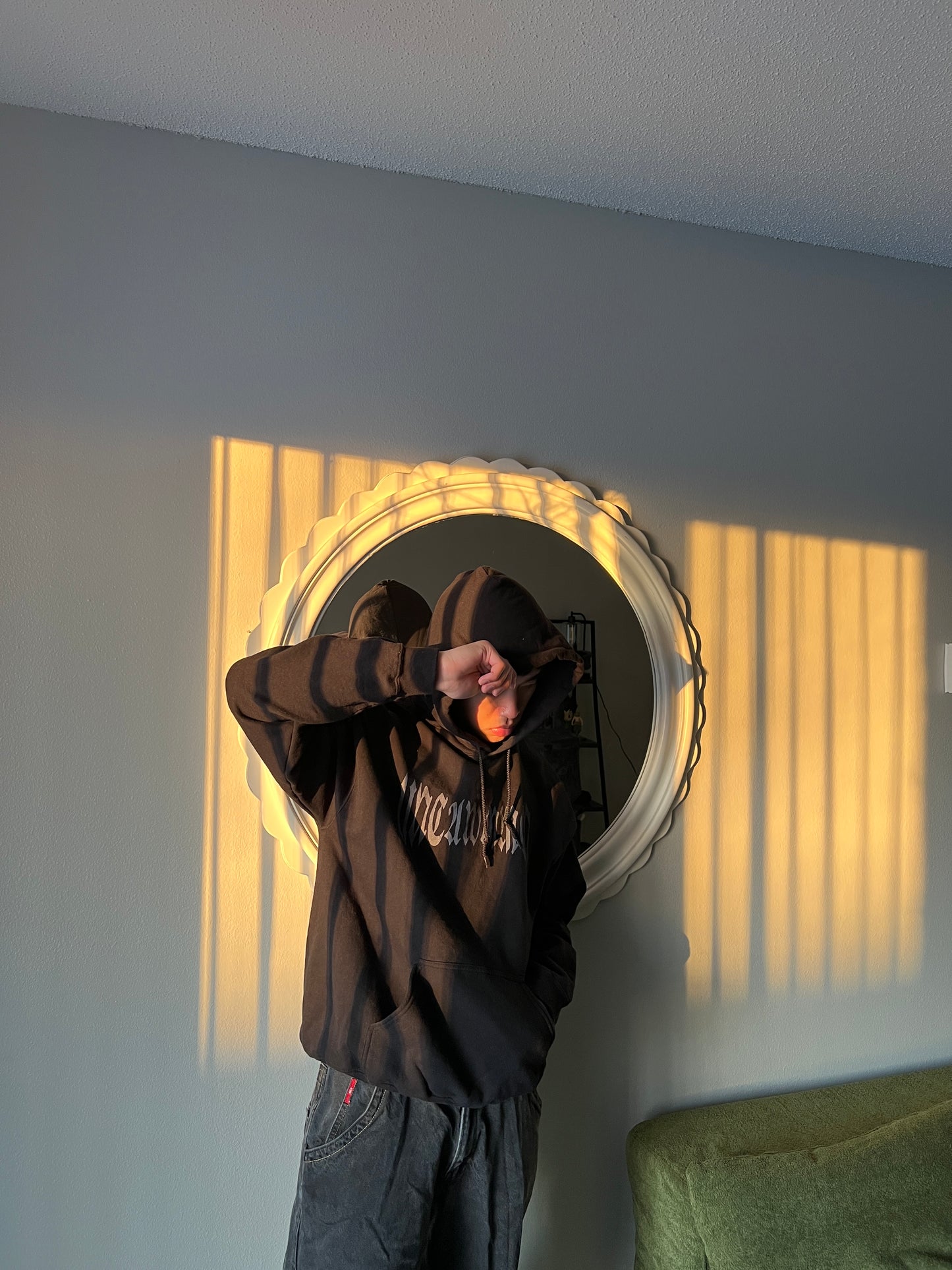 SHWARZKOPF BLACK HOODIE